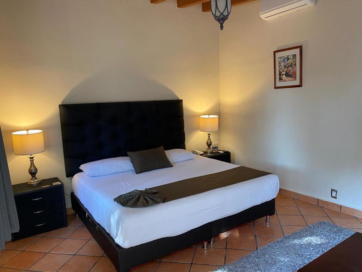 Casa Maria Emilia Hotel Cuernavaca Ngoại thất bức ảnh