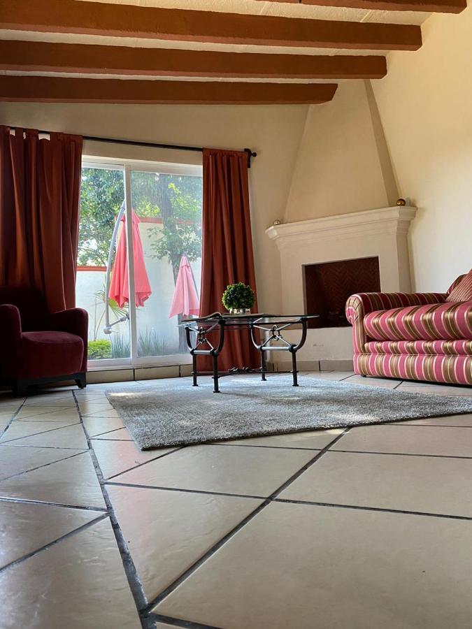 Casa Maria Emilia Hotel Cuernavaca Ngoại thất bức ảnh