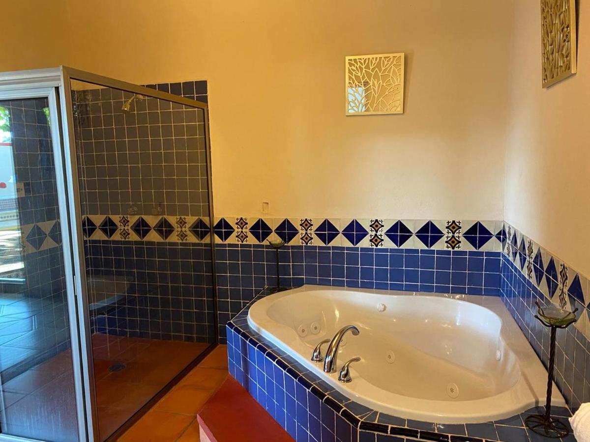Casa Maria Emilia Hotel Cuernavaca Ngoại thất bức ảnh